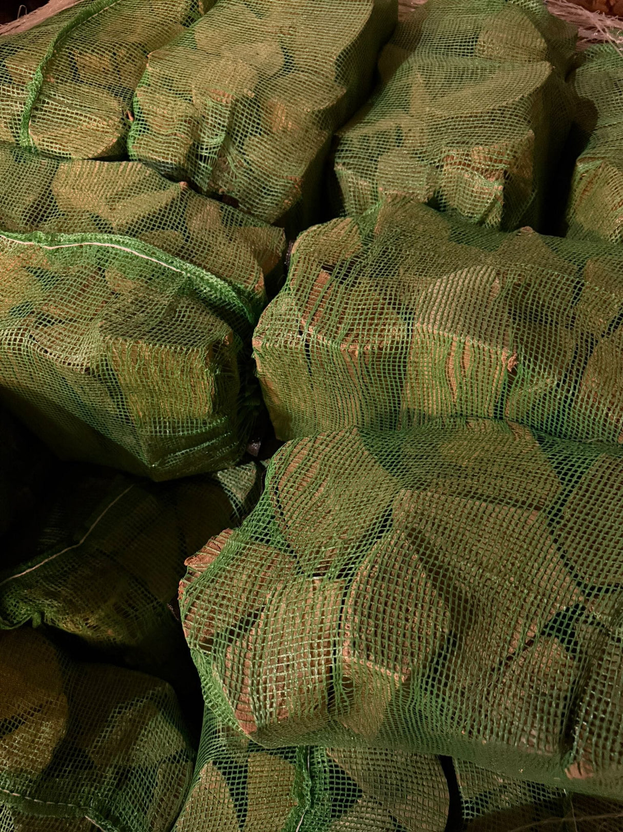 40L Net of Premium Hardwood Kiln Dried Logs Pure Clean Rental Solutions