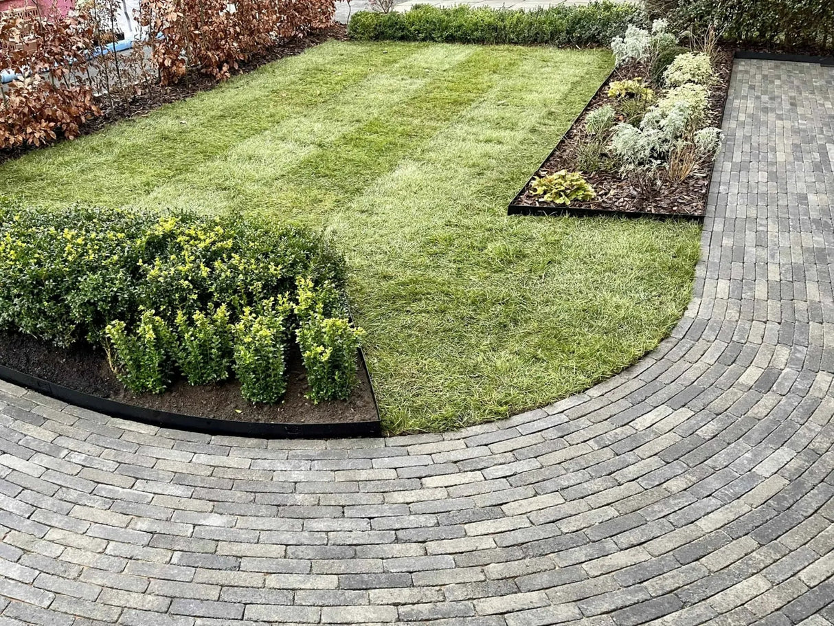 CORE EDGE Domestic Lawn Edging (Pack of 5 Linear Metres) Pure Clean Rental Solutions