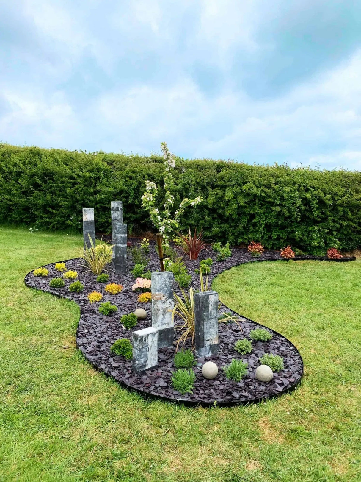 CORE EDGE Domestic Lawn Edging (Pack of 5 Linear Metres) Pure Clean Rental Solutions