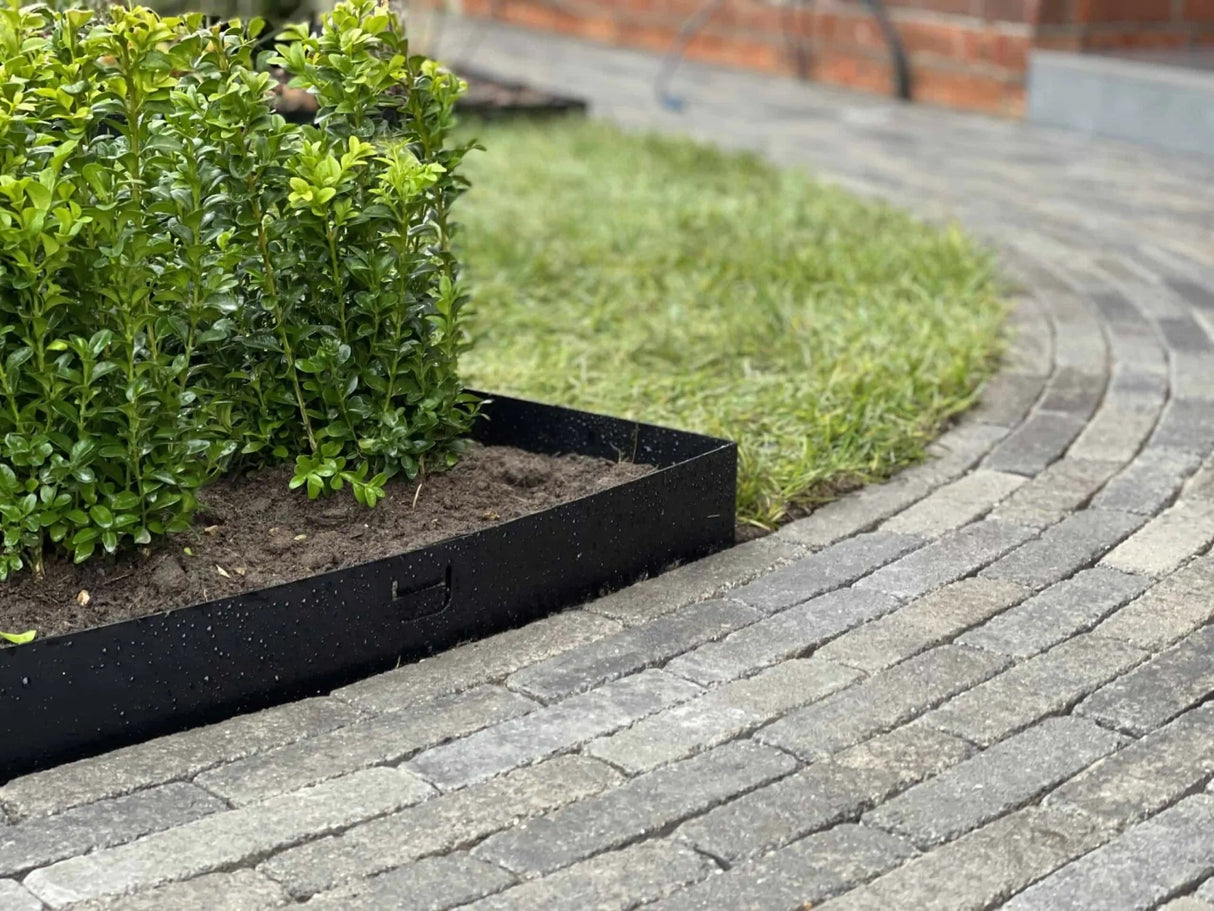 CORE EDGE Domestic Lawn Edging (Pack of 5 Linear Metres) Pure Clean Rental Solutions