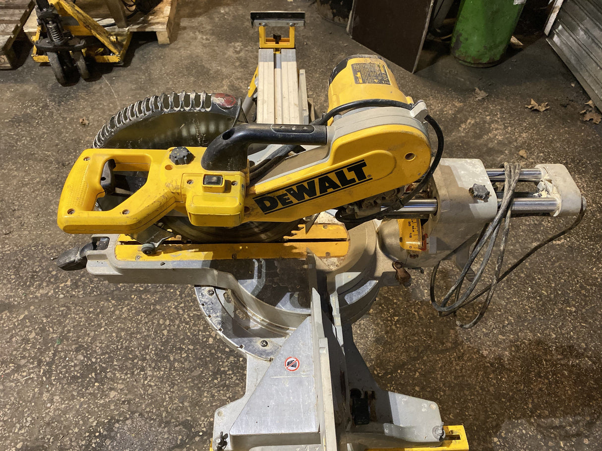 Ex Rental Dewalt compound mitre saw Pure Clean Rental Solutions