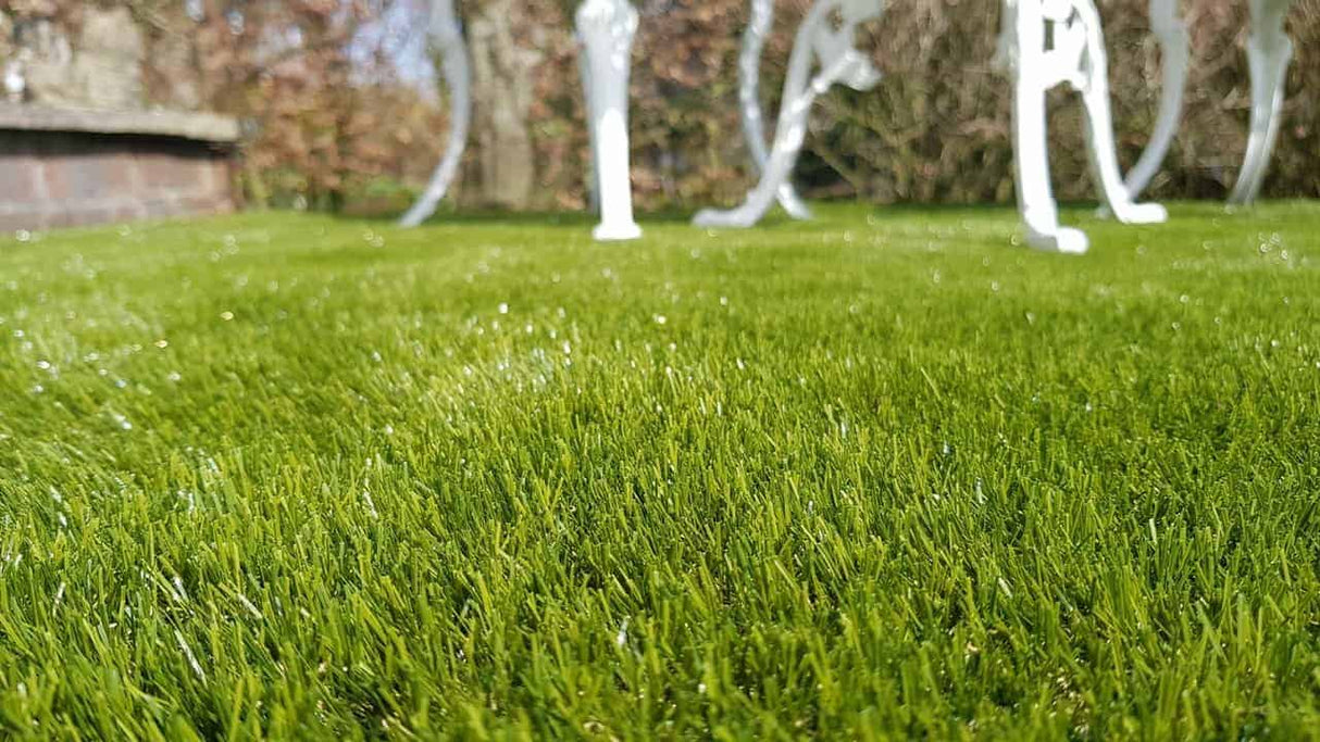 Holly 30mm Artificial Grass Lawn & Garden Pure Clean Rental Solutions