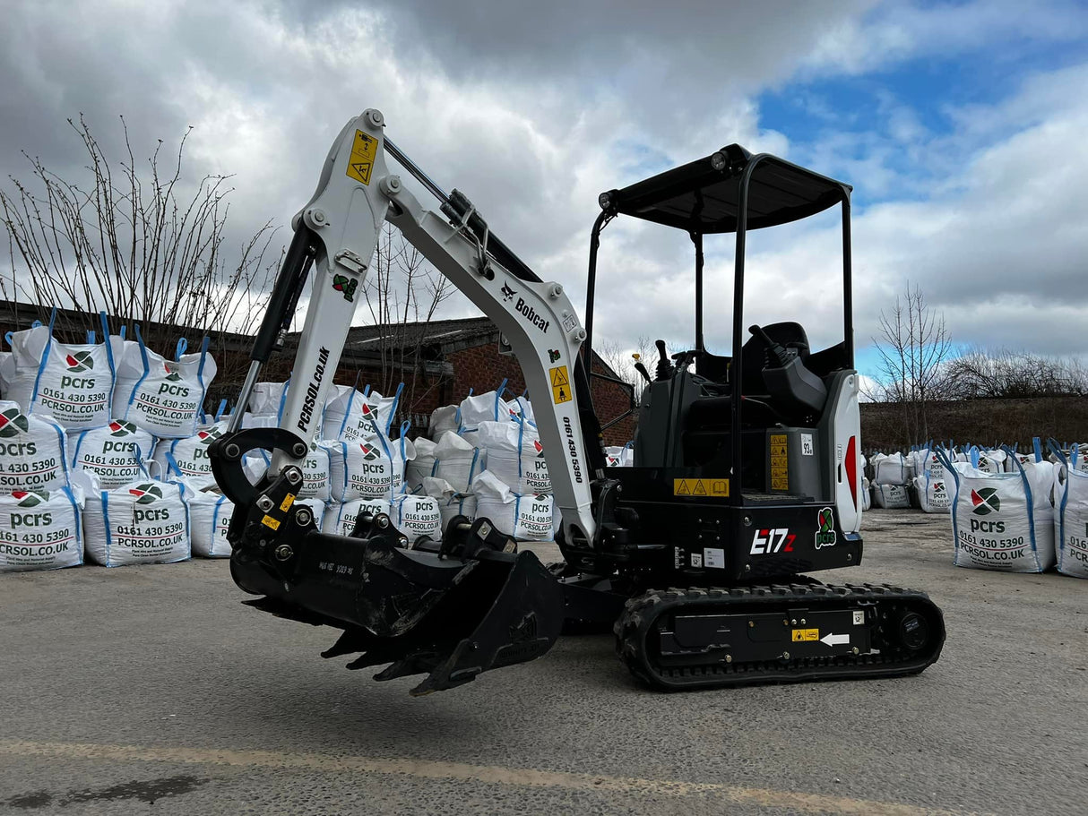 Mini Digger - Bobcat E17Z - 1.7 Tonne Pure Clean Rental Solutions