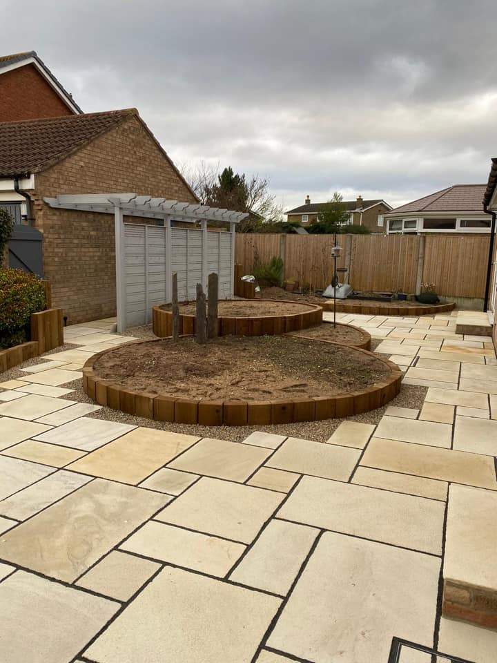 Mint Fossil - Natural Sandstone Paving Pure Clean Rental Solutions