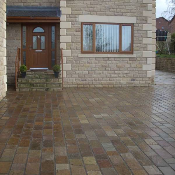 Raj Green Drivestone Sandstone Cobbles Pure Clean Rental Solutions