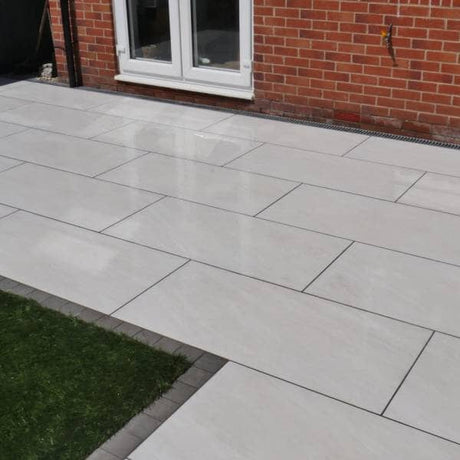 Wals Bianco - Porcelain Paving Pure Clean Rental Solutions 600x1200x20mm Pallet - 23.04m² - 32 Tiles 